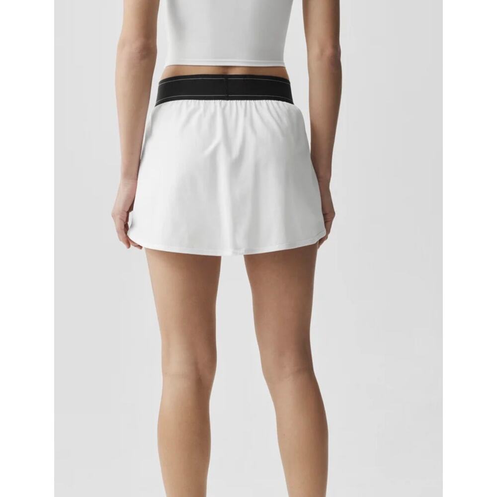 NWOT Alo Yoga Match Point Tennis Skirt, White/Black, Style W6240R, Size M - Picture 3 of 5